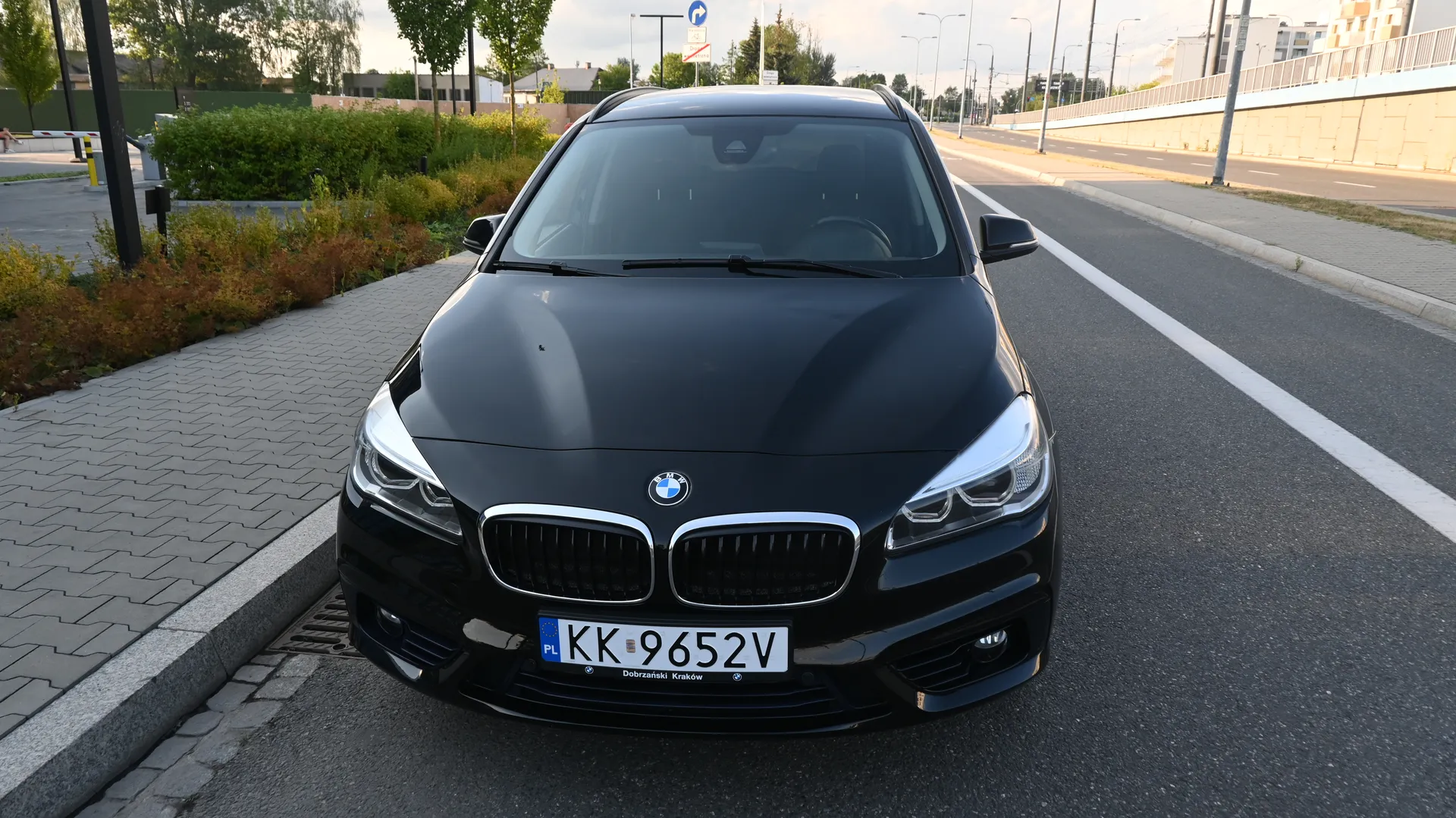 BMW 2 GRAN TOURER F46 2.0D 150KM 2016 czarny - zdjęcie 5 | AUTOTOJA.PL