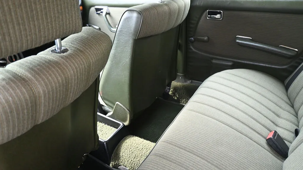 Mercedes-Benz W123 2.0 PB Pełna historia, Prawdziwy Klasyk 1983 na sprzedaż - galeria zdjęć, zdjęcie 26 | AUTOTOJA Kraków
