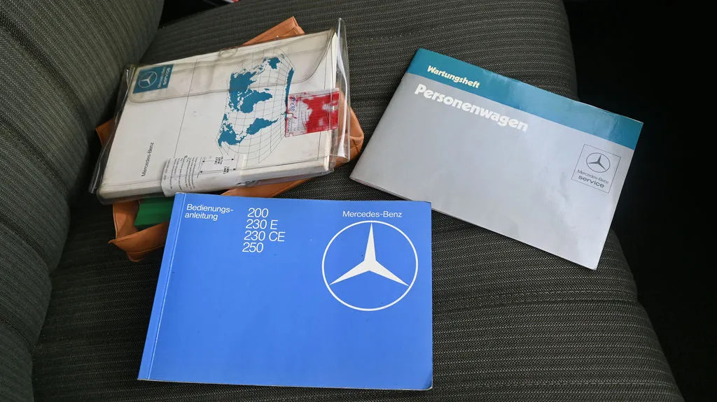 Mercedes-Benz W123 2.0 PB Pełna historia, Prawdziwy Klasyk 1983 na sprzedaż - galeria zdjęć, zdjęcie 38 | AUTOTOJA Kraków