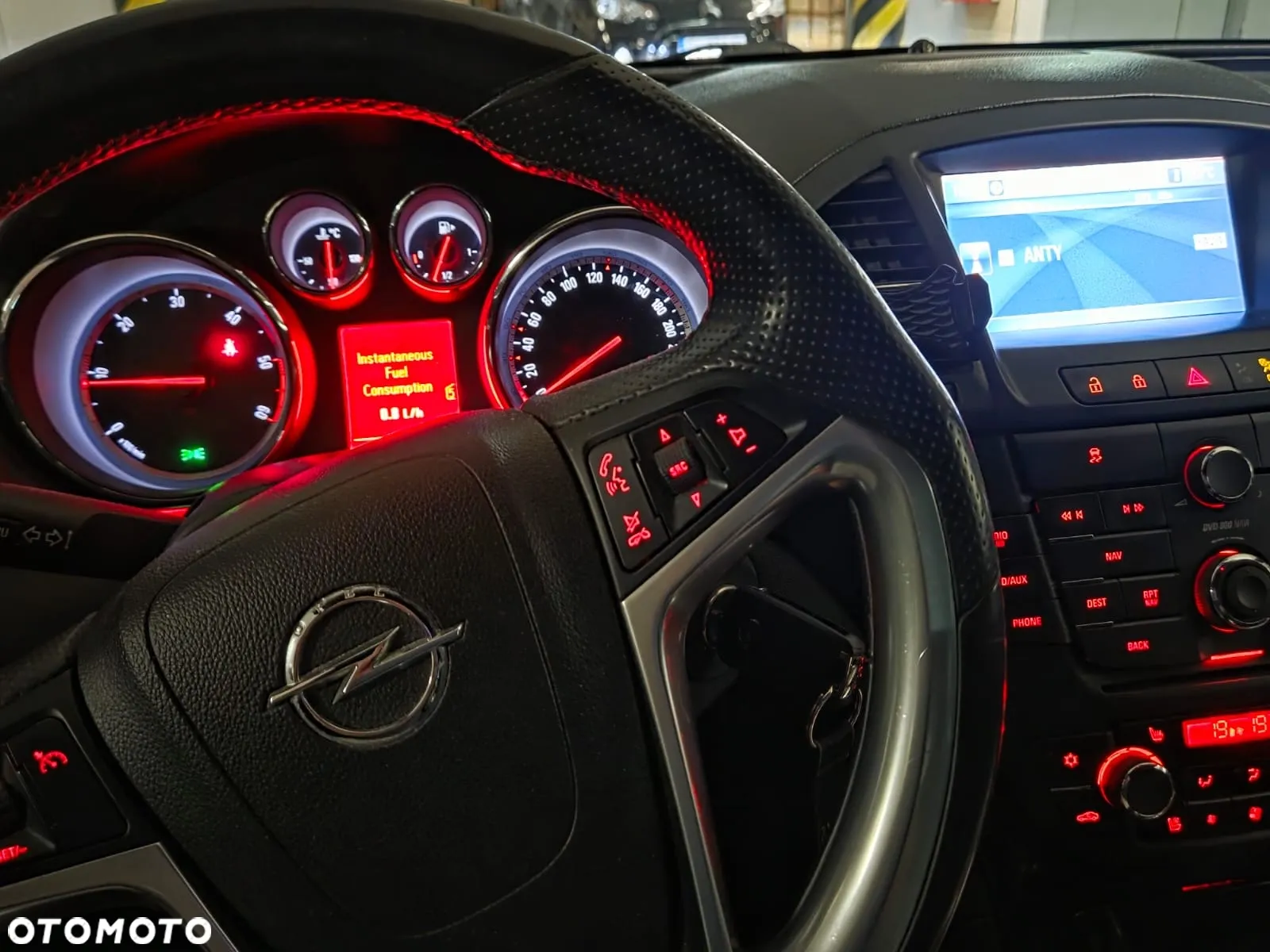 Opel Insignia 2.0 CDTI EcoFLEX Cosmo OPC Edition 2011 na sprzedaż - fotele i przestrzeń pasażerska · Kraków