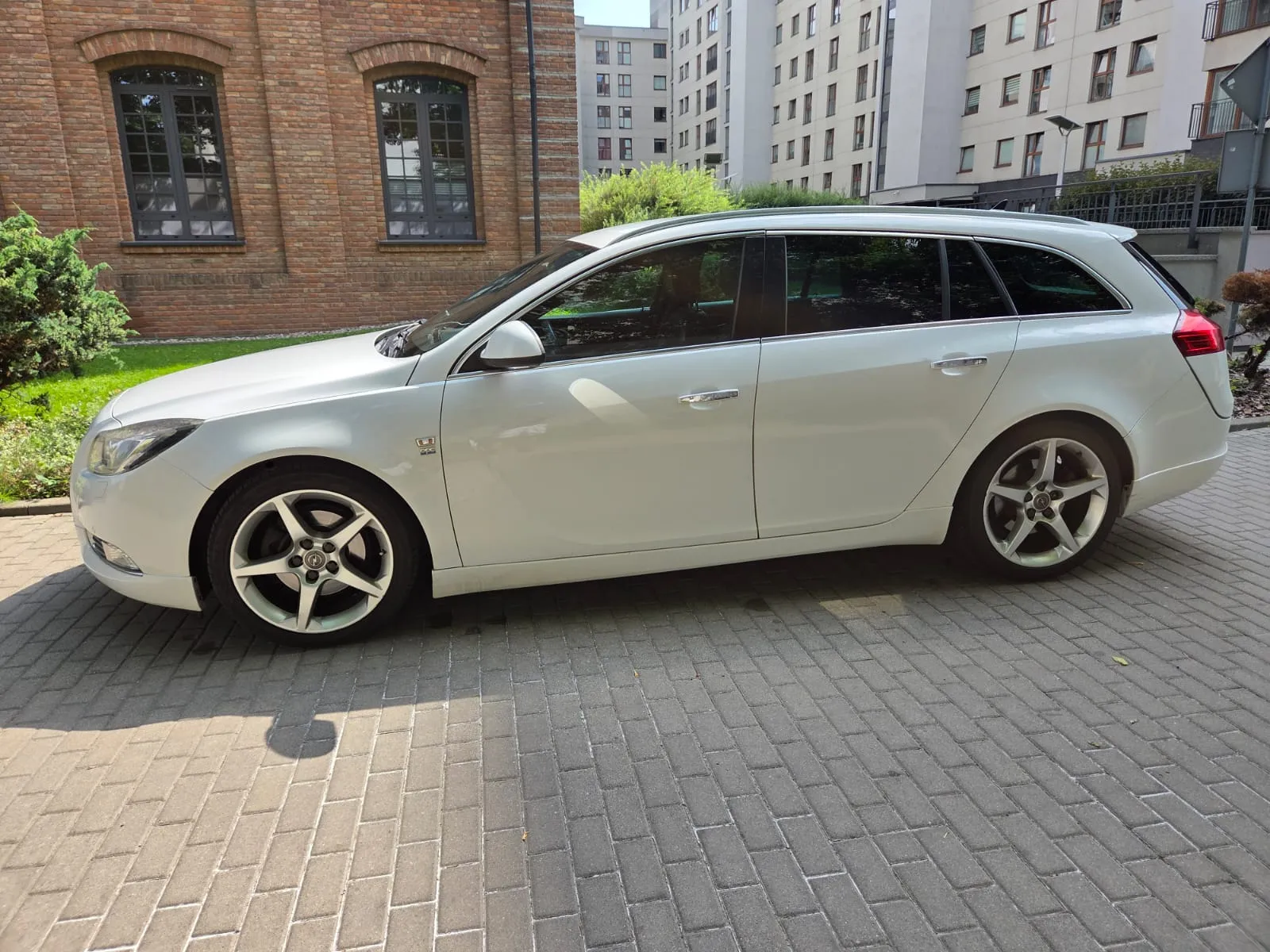 Opel Insignia 2.0 CDTI EcoFLEX Cosmo OPC Edition (2011) na sprzedaż - Kraków AUTOTOJA