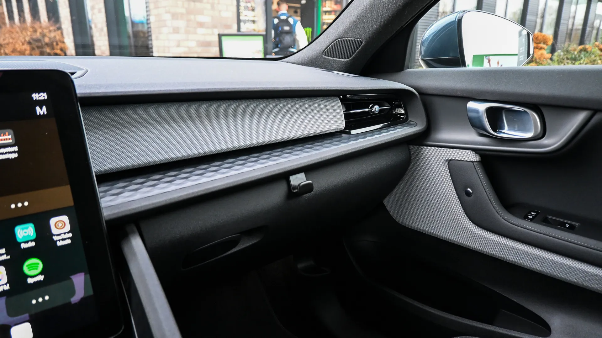 Polestar 2 SR 64kW - zdjęcie 27 | AUTOTOJA.PL