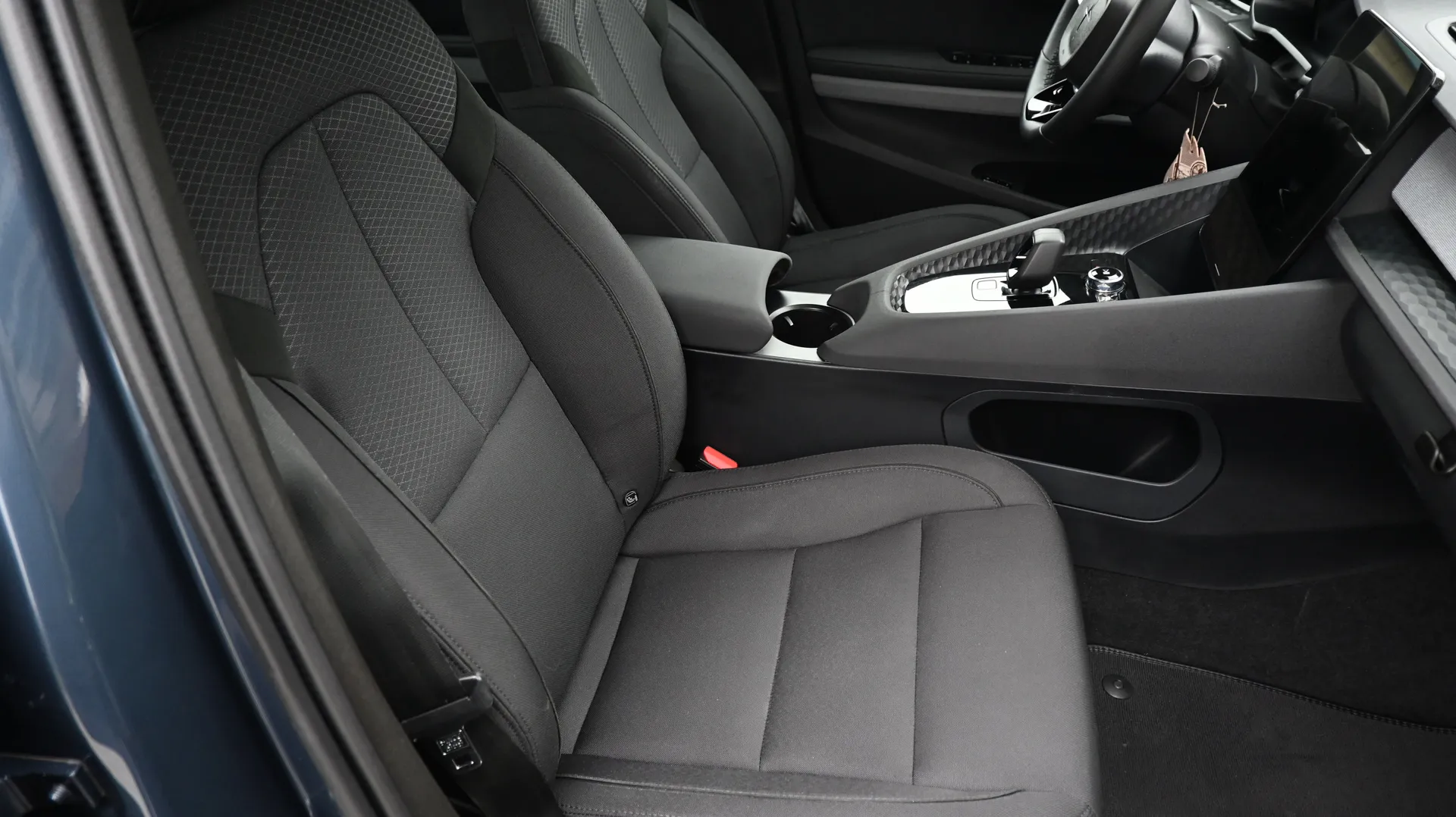 Polestar 2 SR 64kW - zdjęcie 35 | AUTOTOJA.PL
