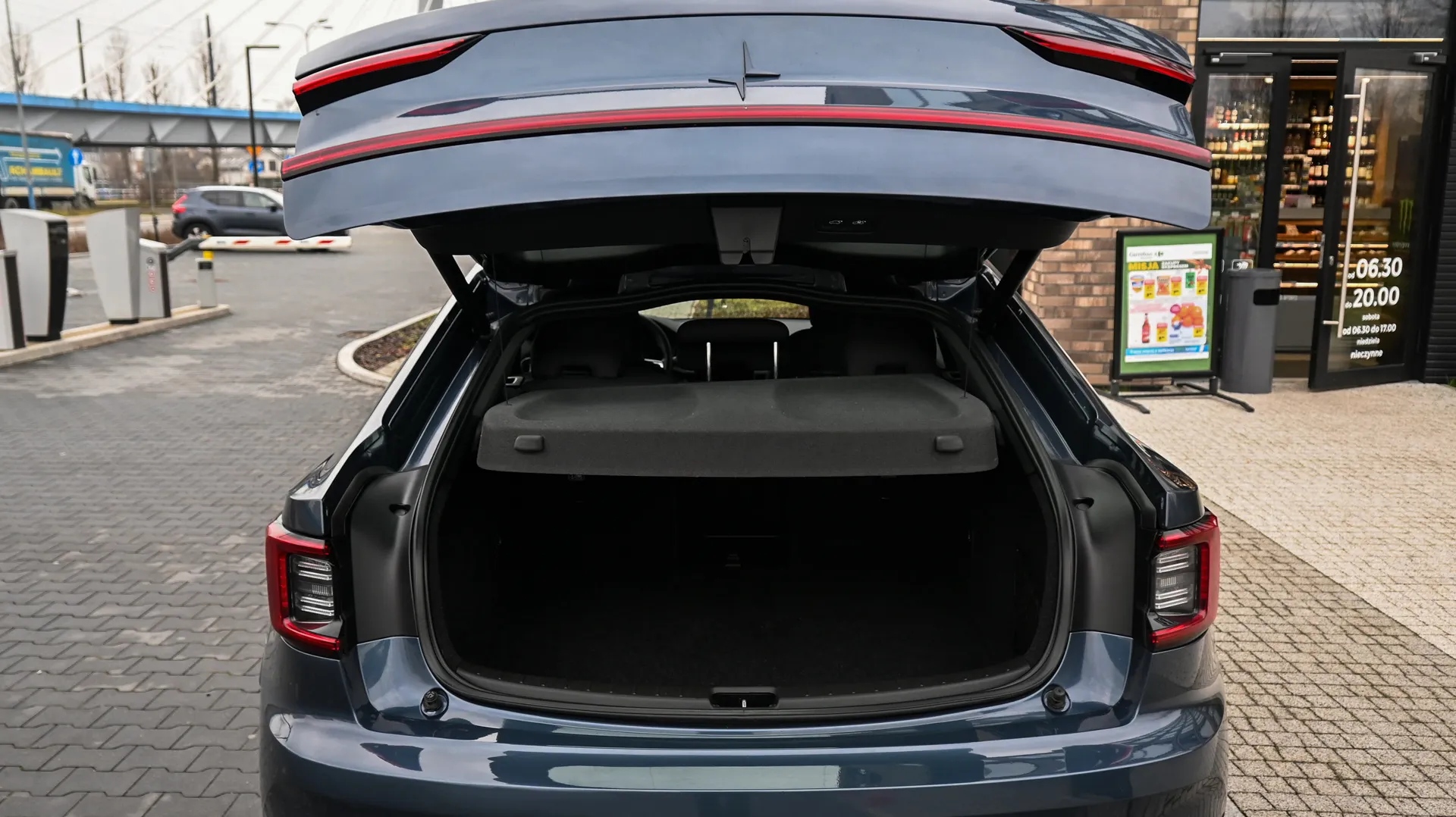 Polestar 2 SR 64kW - zdjęcie 39 | AUTOTOJA.PL