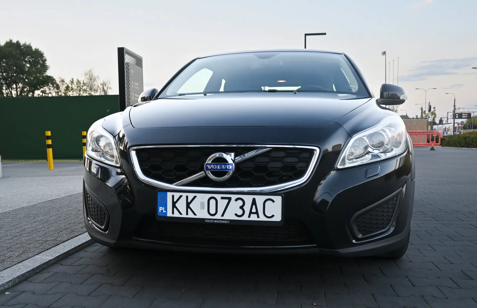 Volvo C30 D2 1.6D 115KM 2011 na sprzedaż - wnętrze i deska rozdzielcza | Samochody używane Kraków