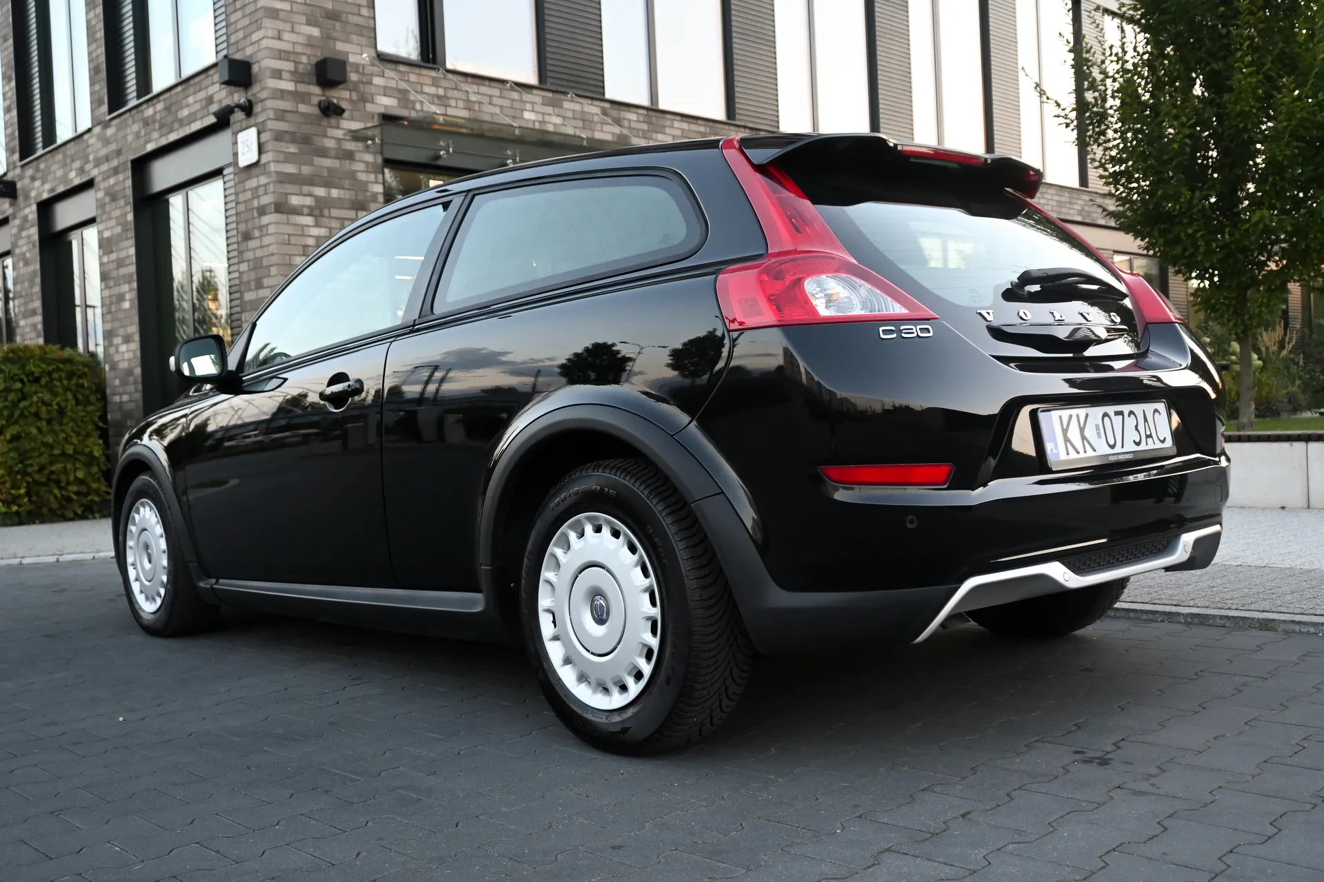 Volvo C30 D2 1.6D 115KM 2011 na sprzedaż - galeria zdjęć, zdjęcie 9 | AUTOTOJA Kraków