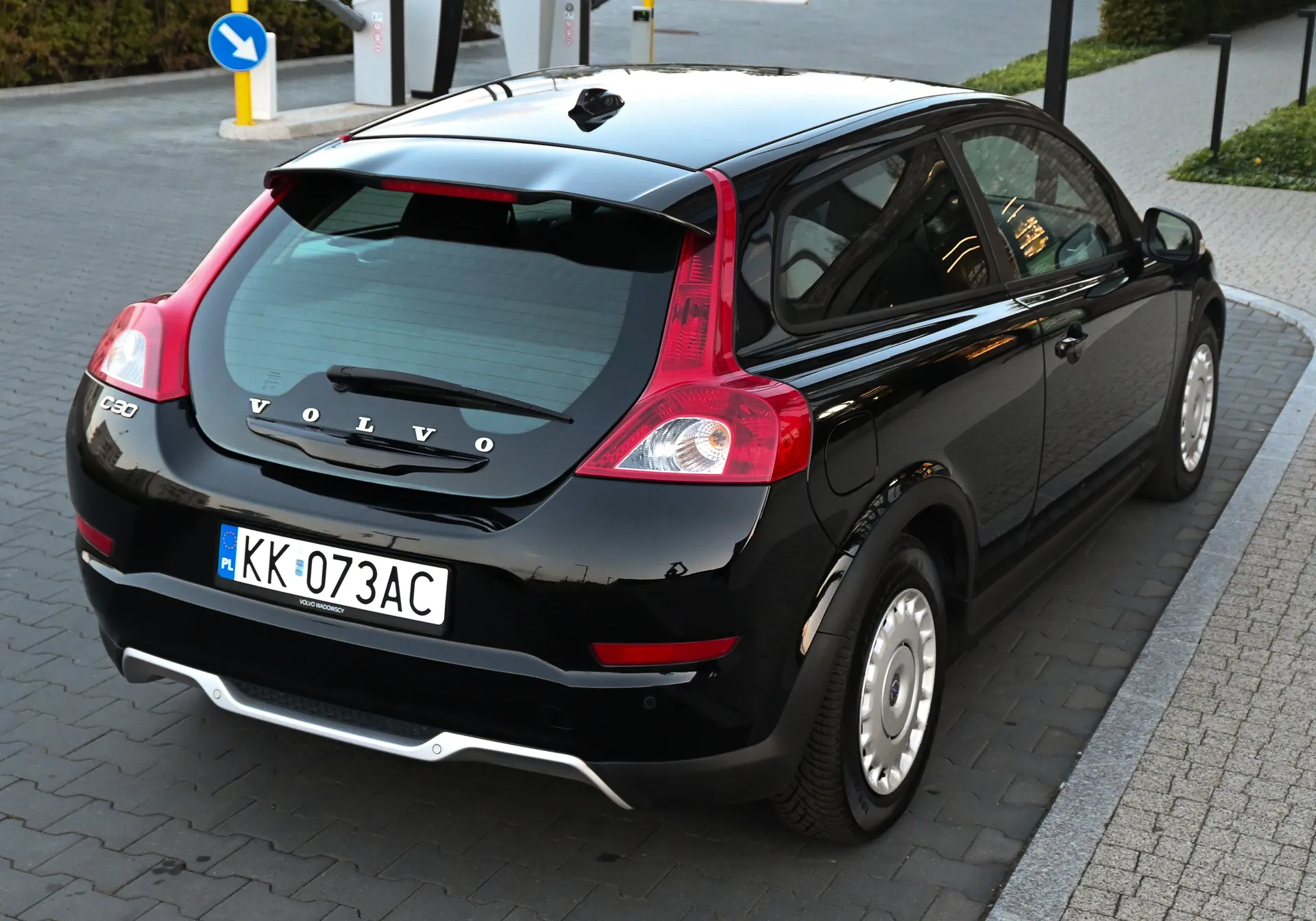 Volvo C30 D2 1.6D 115KM 2011 na sprzedaż - galeria zdjęć, zdjęcie 11 | AUTOTOJA Kraków