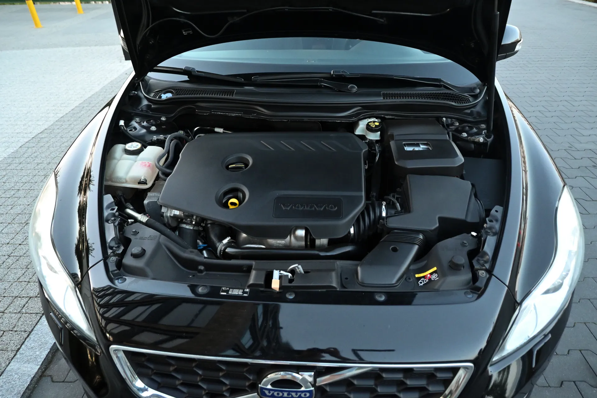 Volvo C30 D2 1.6D 115KM 2011 na sprzedaż - galeria zdjęć, zdjęcie 18 | AUTOTOJA Kraków