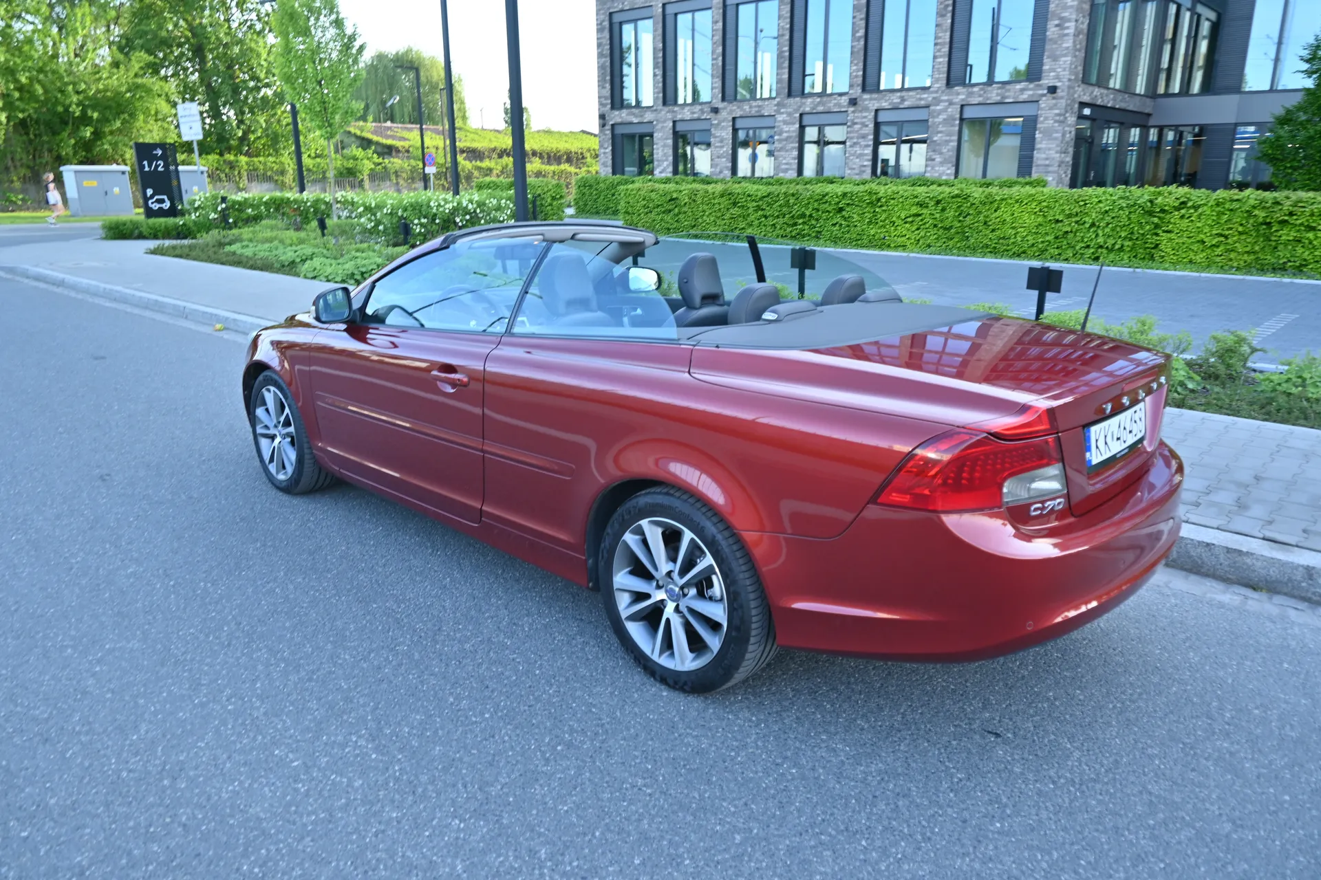 Volvo C70 2,0 D Momentum, Coupé/Cabrio 2010 na sprzedaż - galeria zdjęć, zdjęcie 12 | AUTOTOJA Kraków