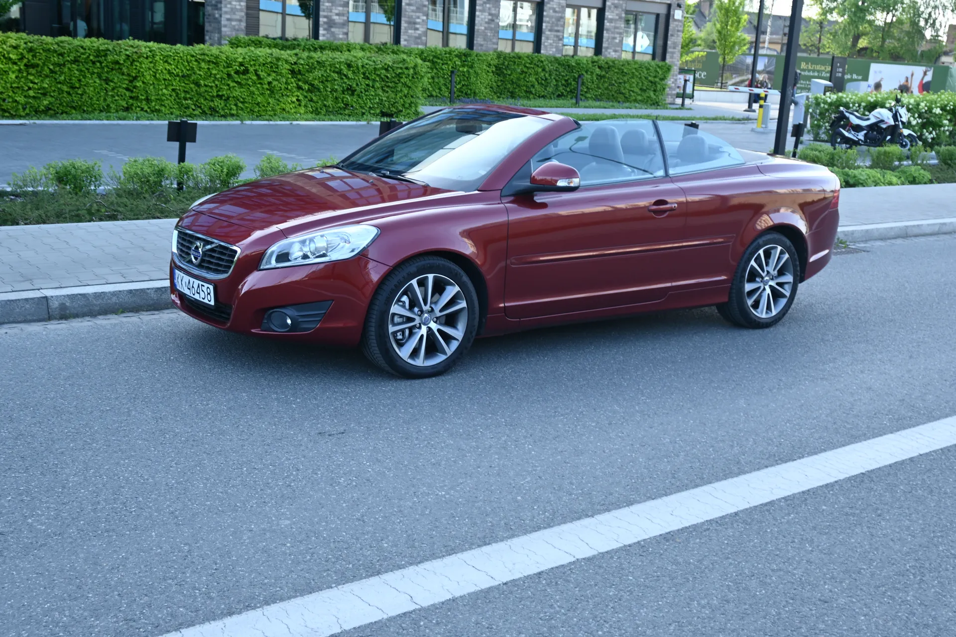 Volvo C70 2,0 D Momentum, Coupé/Cabrio 2010 na sprzedaż - galeria zdjęć, zdjęcie 14 | AUTOTOJA Kraków