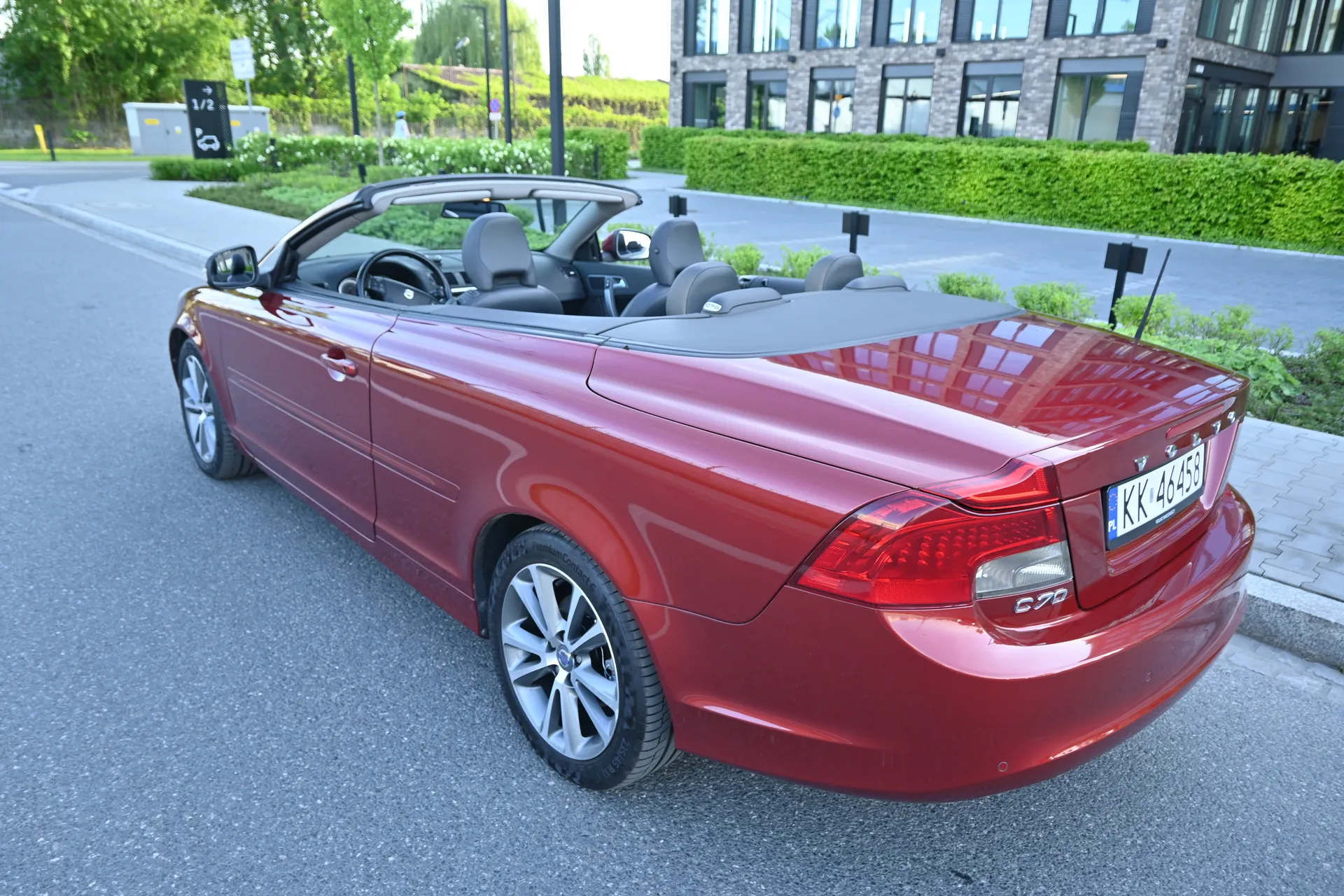 Volvo C70 2,0 D Momentum, Coupé/Cabrio 2010 na sprzedaż - galeria zdjęć, zdjęcie 17 | AUTOTOJA Kraków