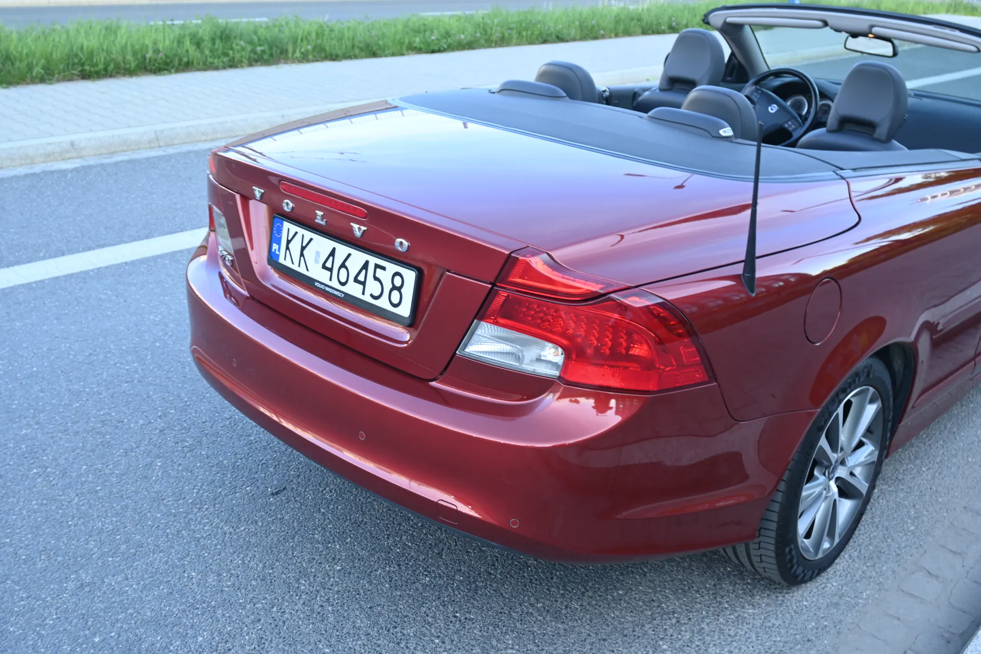 Volvo C70 2,0 D Momentum, Coupé/Cabrio 2010 na sprzedaż - galeria zdjęć, zdjęcie 28 | AUTOTOJA Kraków