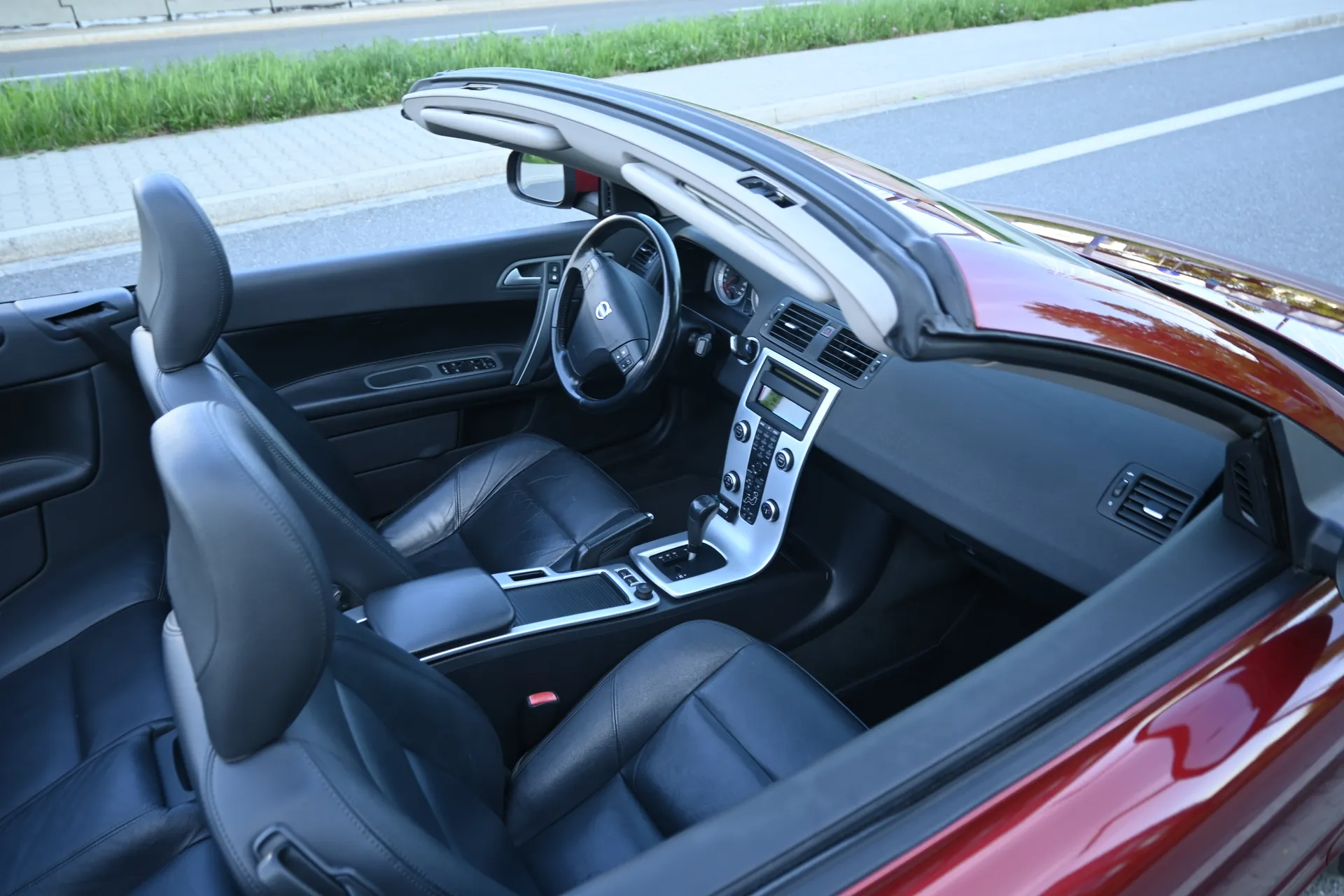 Volvo C70 2,0 D Momentum, Coupé/Cabrio 2010 na sprzedaż - galeria zdjęć, zdjęcie 29 | AUTOTOJA Kraków