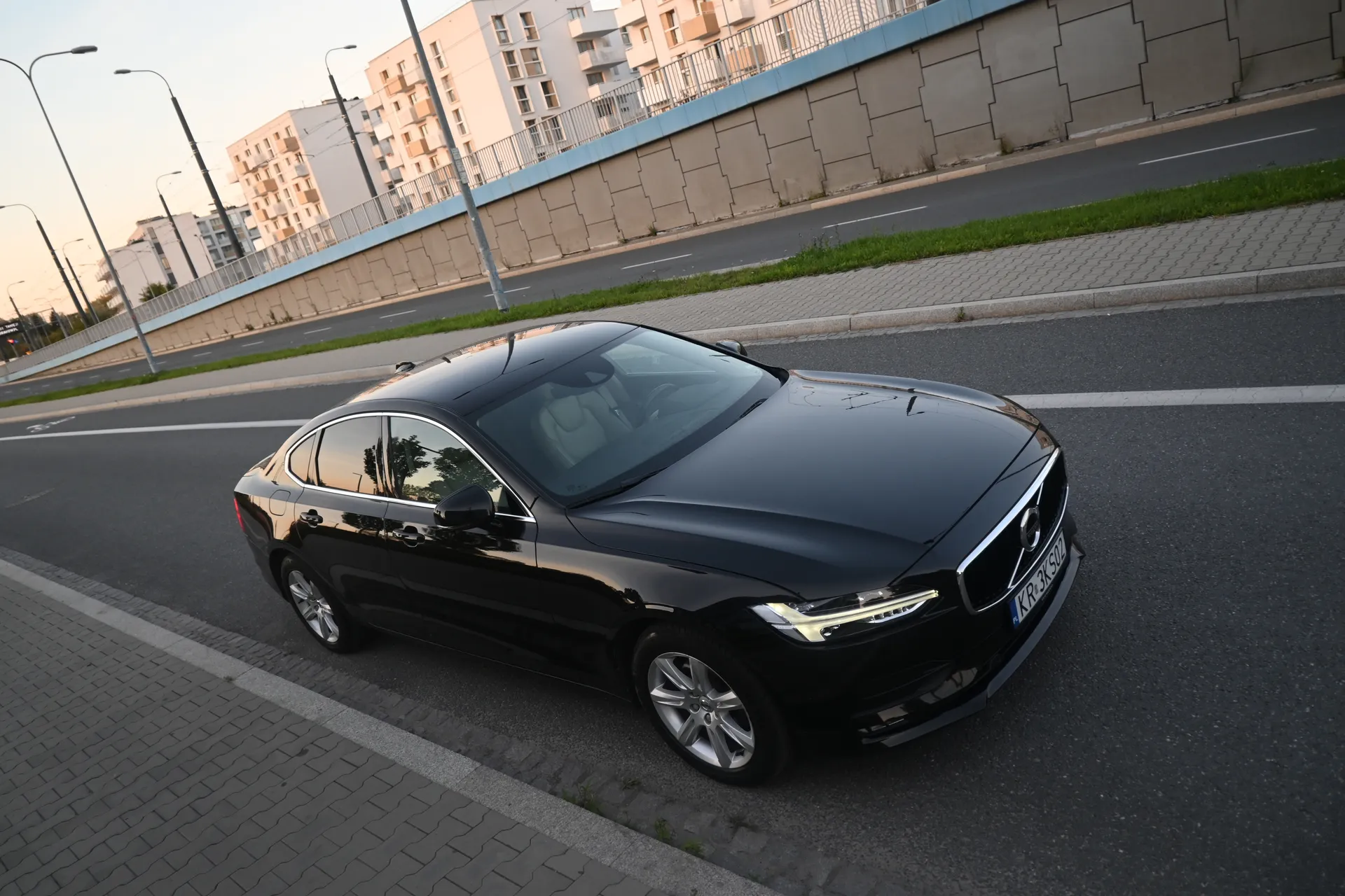 VOLVO  S90 D4 Momentum 2017 na sprzedaż - galeria zdjęć, zdjęcie 9 | AUTOTOJA Kraków