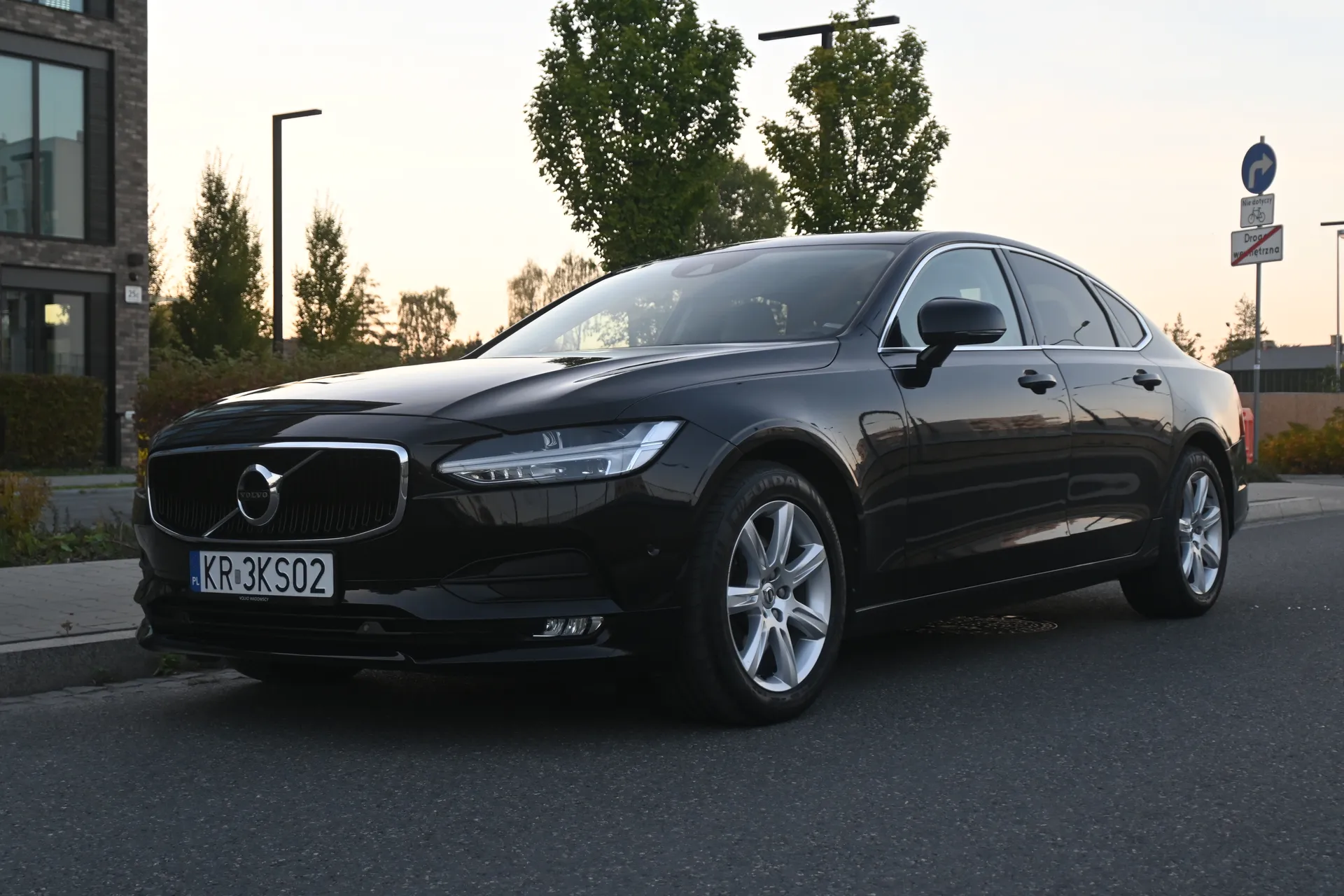 VOLVO  S90 D4 Momentum 2017 na sprzedaż - galeria zdjęć, zdjęcie 19 | AUTOTOJA Kraków