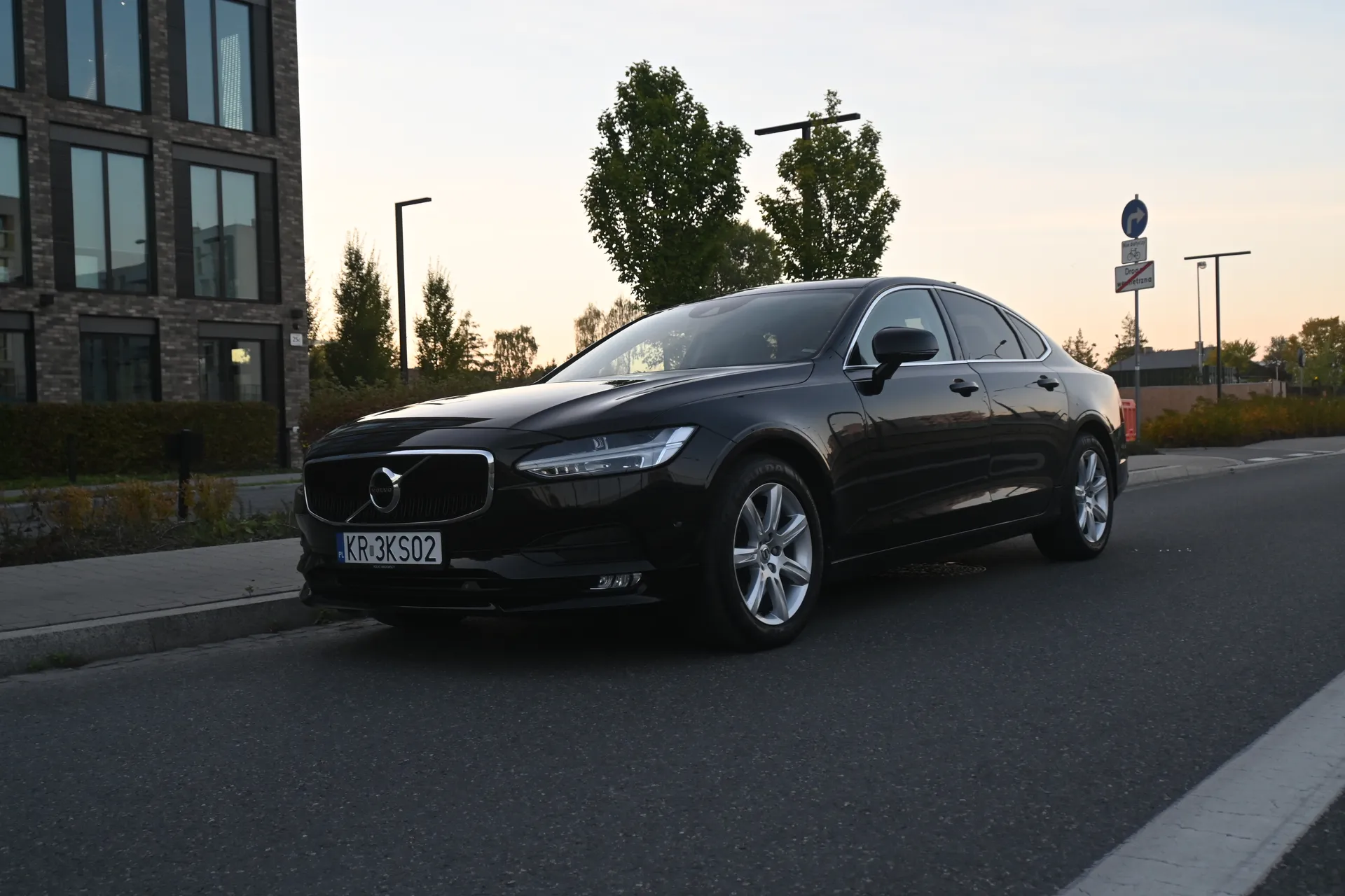 VOLVO  S90 D4 Momentum 2017 na sprzedaż - galeria zdjęć, zdjęcie 20 | AUTOTOJA Kraków
