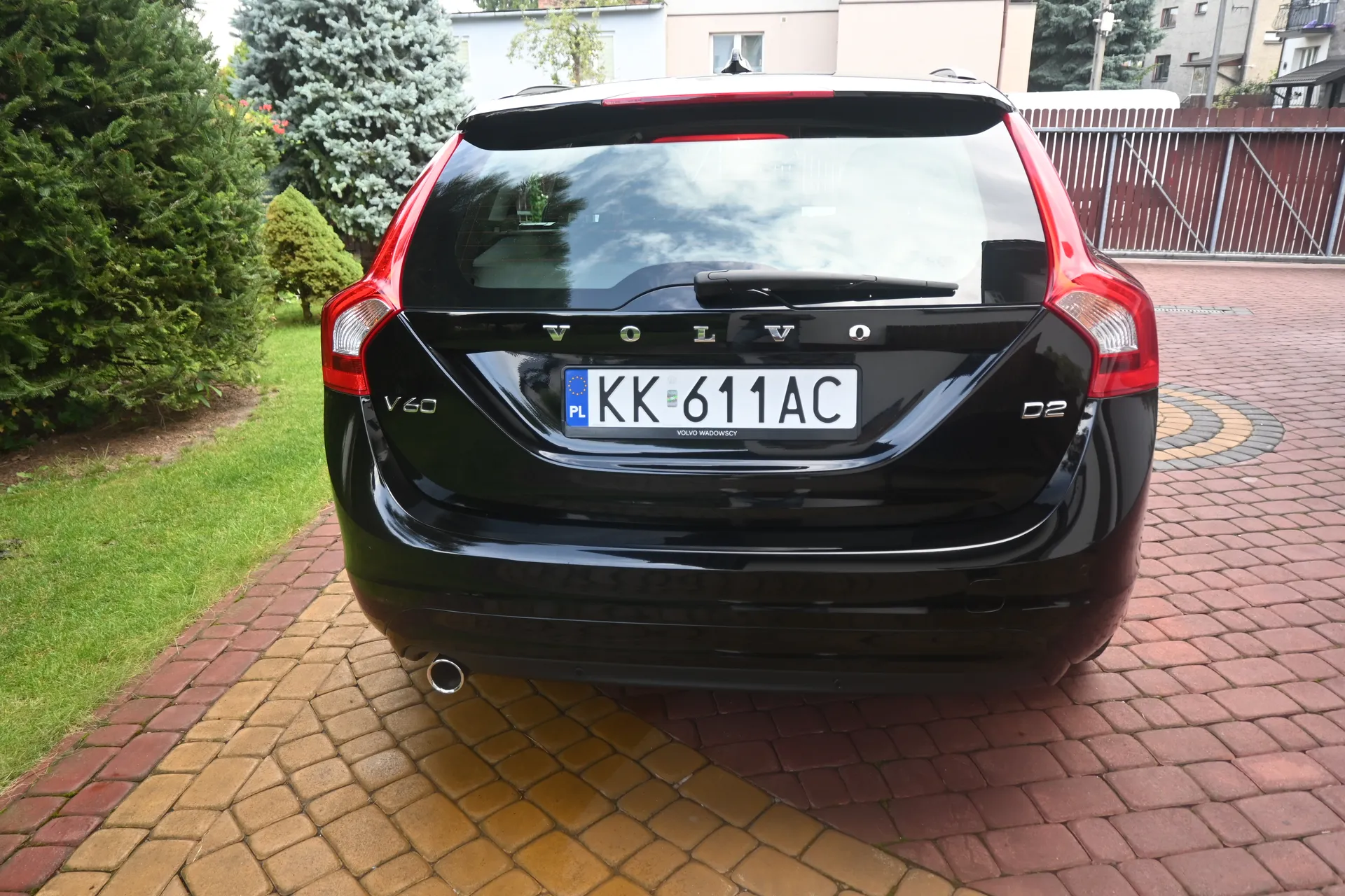 Volvo  V60 2.0 D2 Kinetic Automat 2016 na sprzedaż - fotele i przestrzeń pasażerska · Kraków