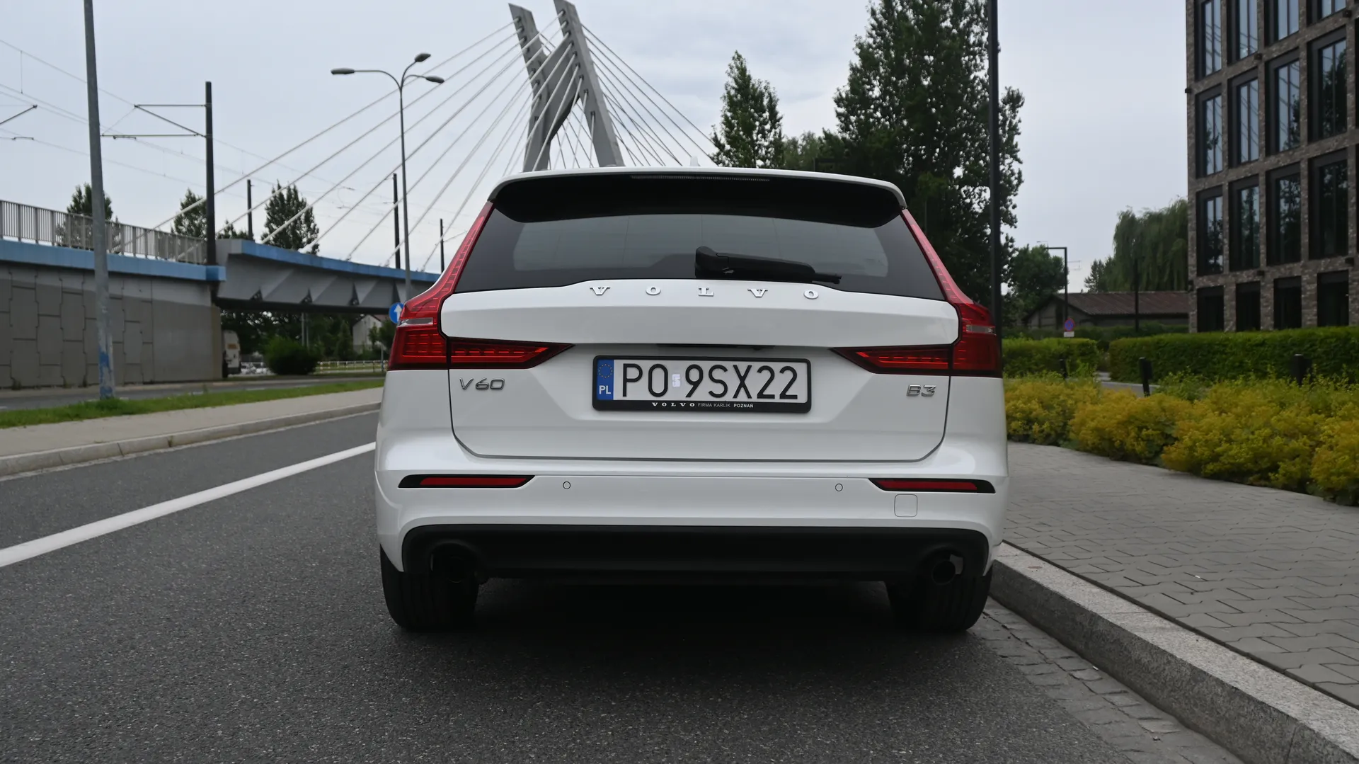 Volvo V60 - zdjęcie 5 | AUTOTOJA.PL
