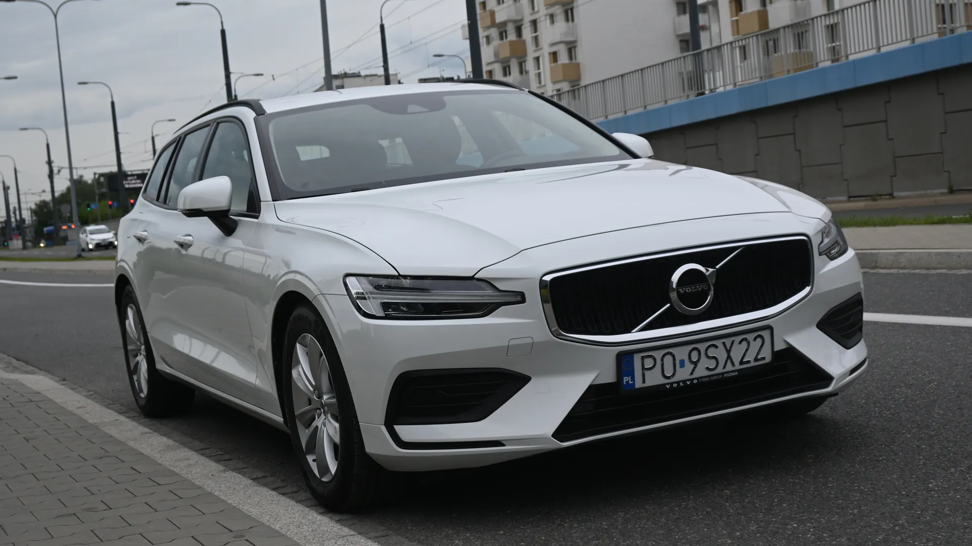Volvo V60 - zdjęcie 9 | AUTOTOJA.PL
