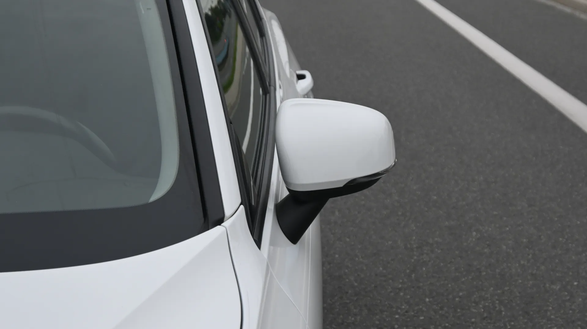 Volvo V60 - zdjęcie 11 | AUTOTOJA.PL