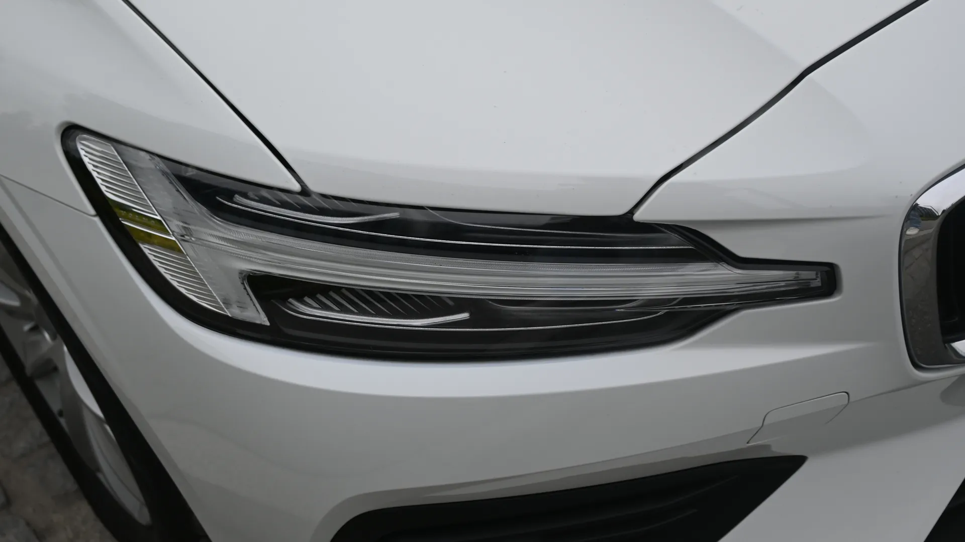 Volvo V60 - zdjęcie 12 | AUTOTOJA.PL