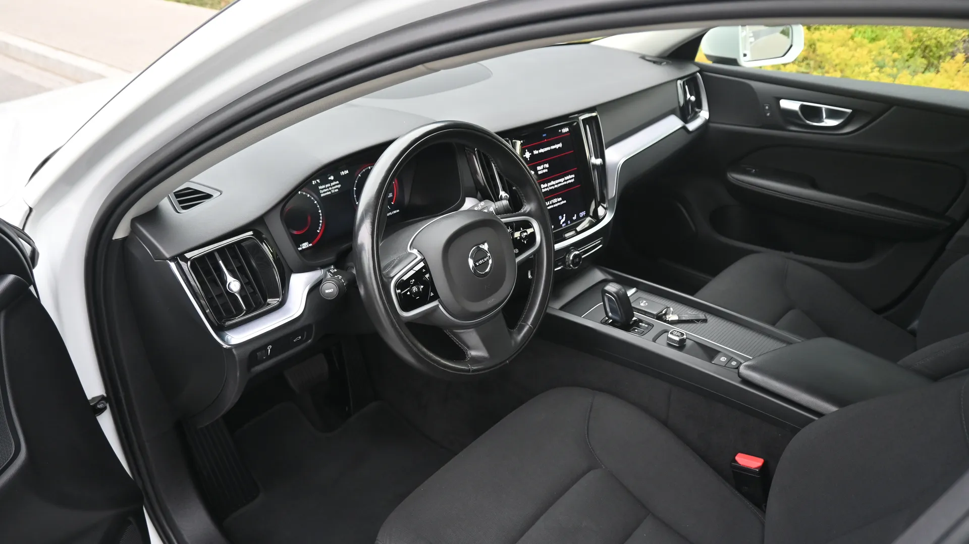Volvo V60 - zdjęcie 27 | AUTOTOJA.PL