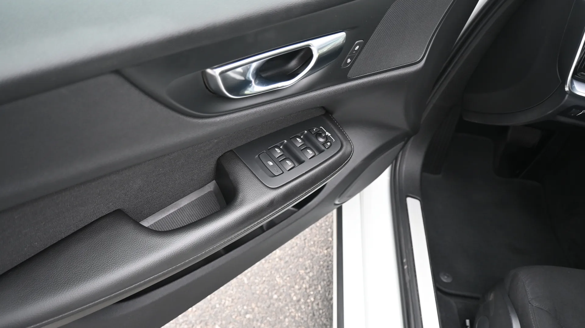 Volvo V60 - zdjęcie 35 | AUTOTOJA.PL