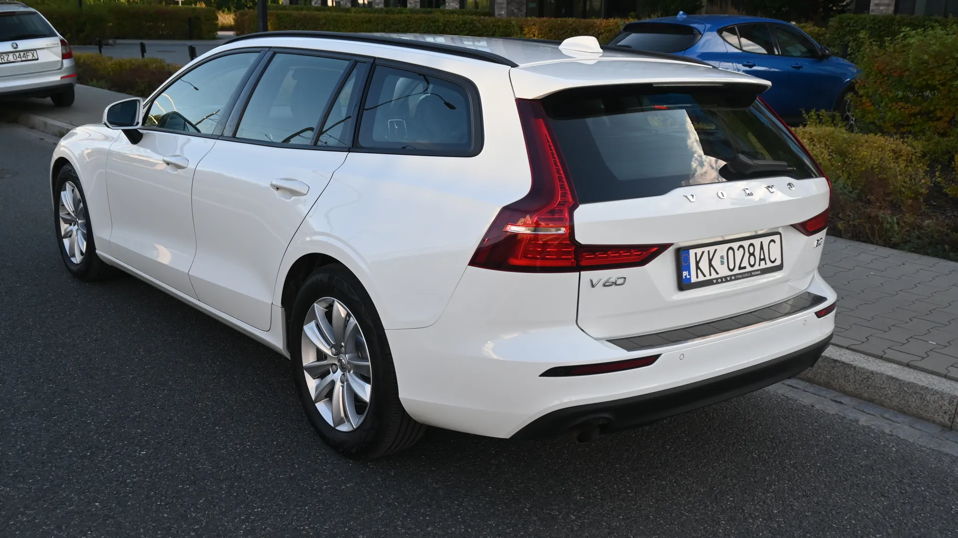Volvo V60 B3 Momentum MildHybrid - Salon PL 2021 na sprzedaż - galeria zdjęć, zdjęcie 12 | AUTOTOJA Kraków
