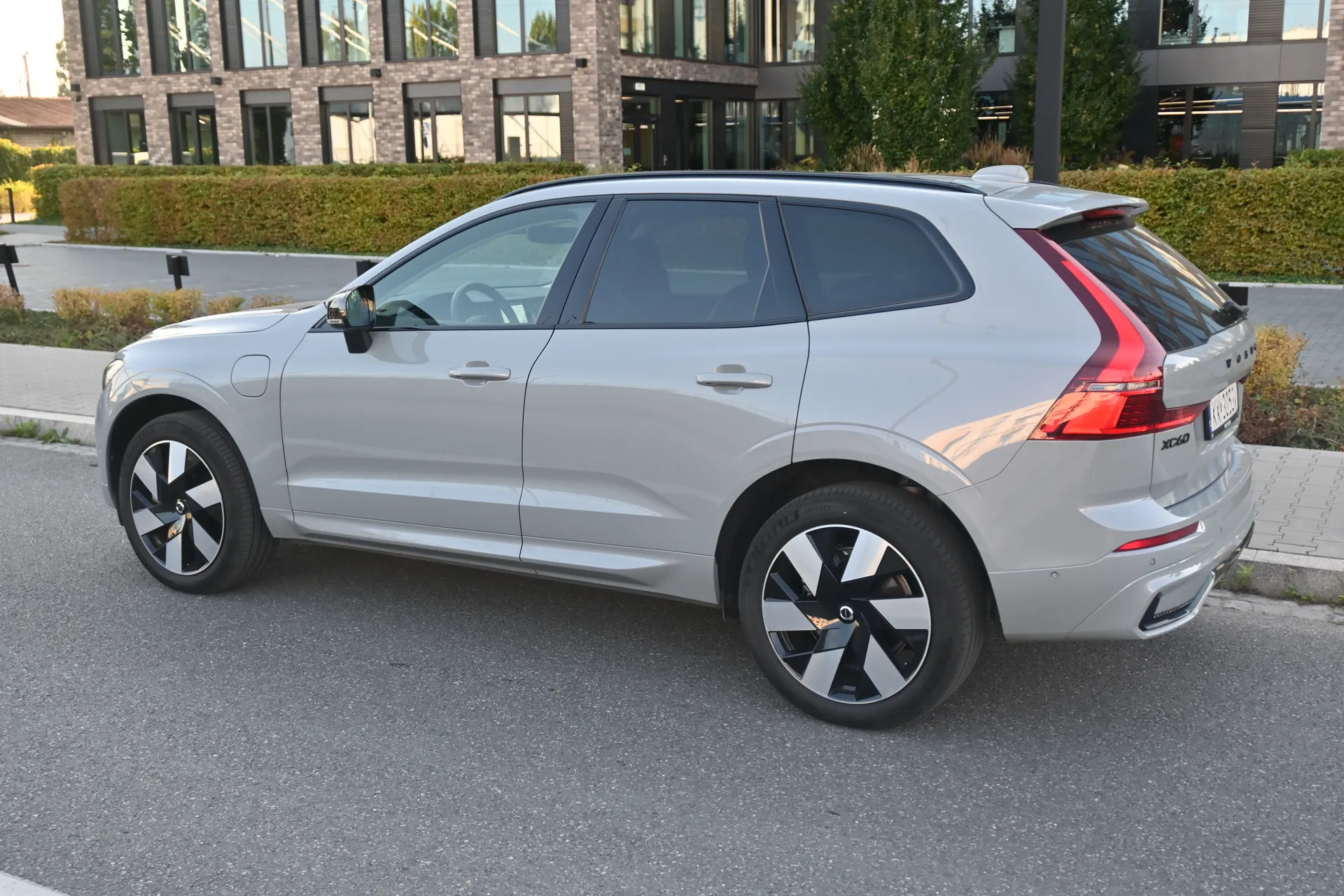 Volvo Xc60  T6 AWD Recherge  2023 na sprzedaż - fotele i przestrzeń pasażerska · Kraków