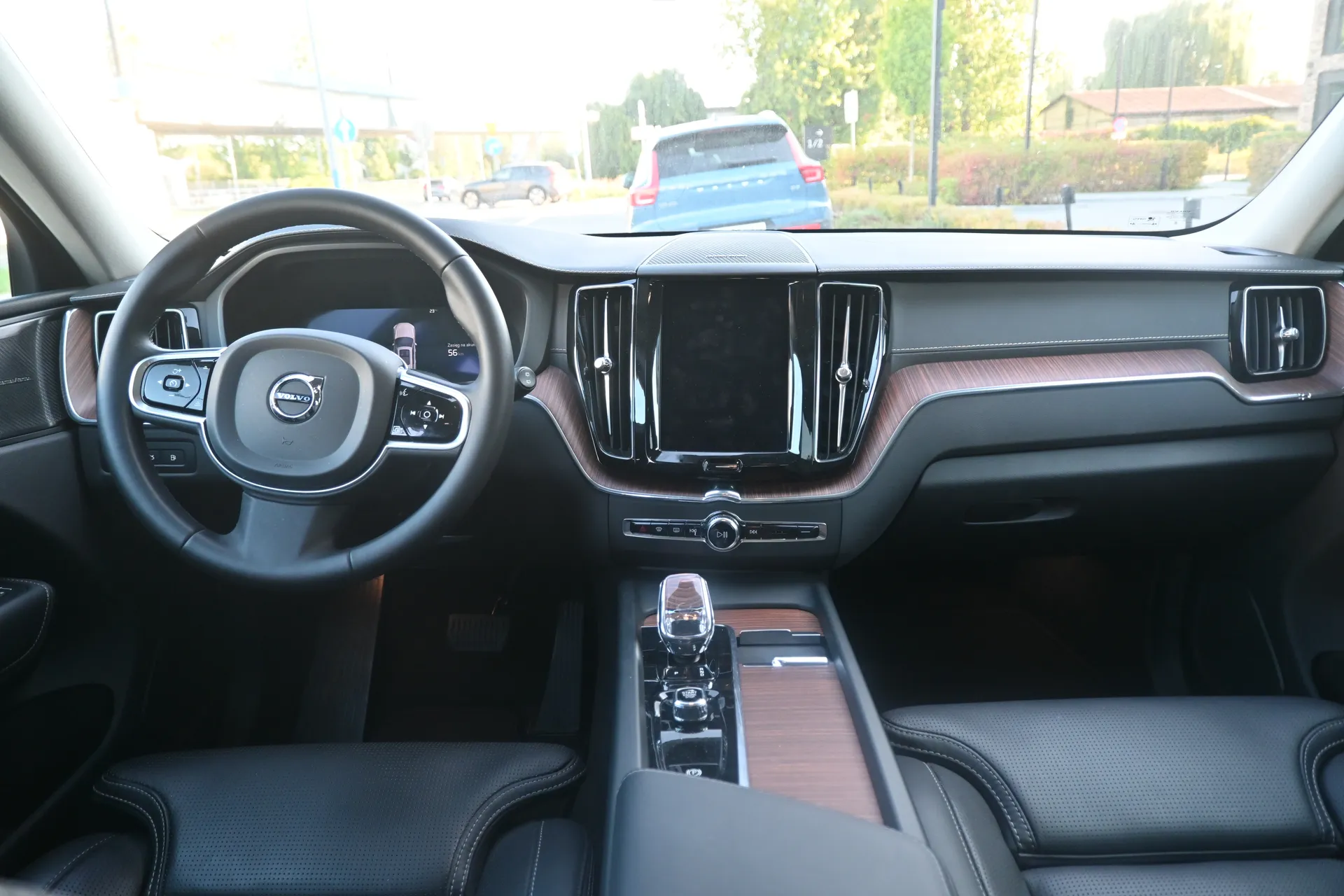 Volvo Xc60  T6 AWD Recherge  2023 na sprzedaż - galeria zdjęć, zdjęcie 23 | AUTOTOJA Kraków
