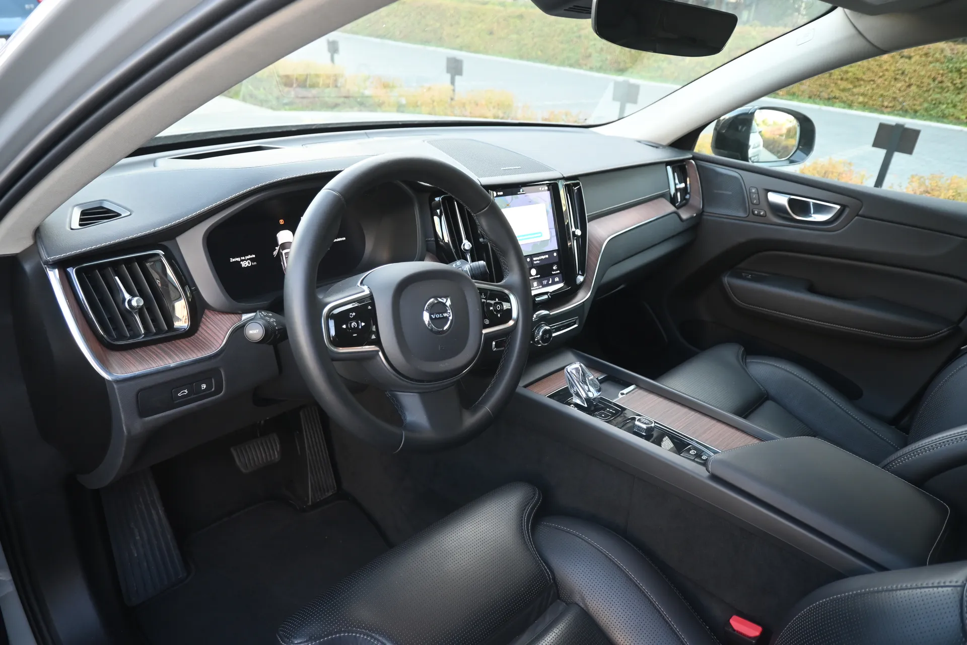Volvo Xc60  T6 AWD Recherge  2023 na sprzedaż - galeria zdjęć, zdjęcie 27 | AUTOTOJA Kraków