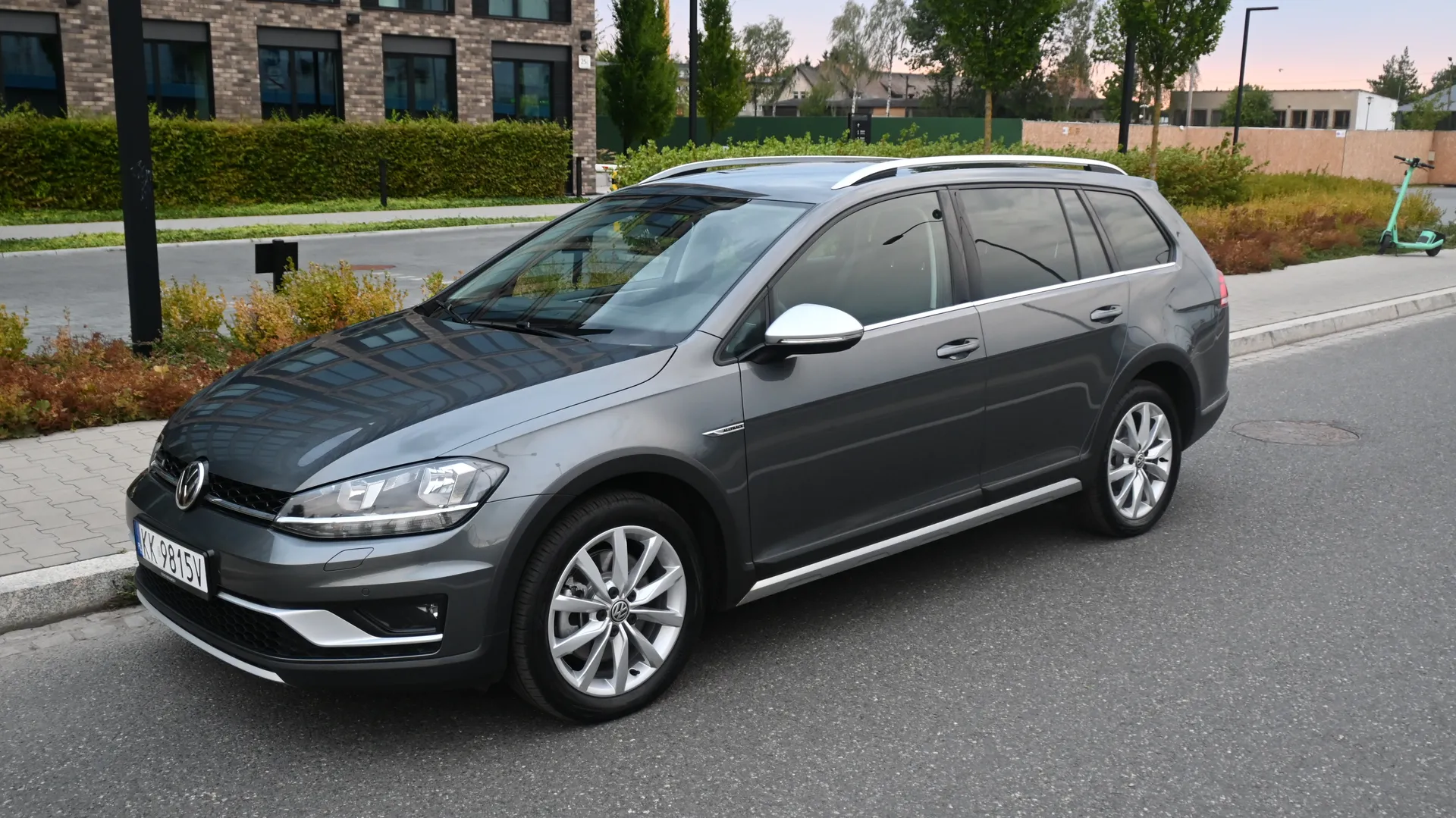 VW Golf VII Alltrack 2.0 TDI DSG 4Motion 2019 Grafitowy - widok ogłoszenia