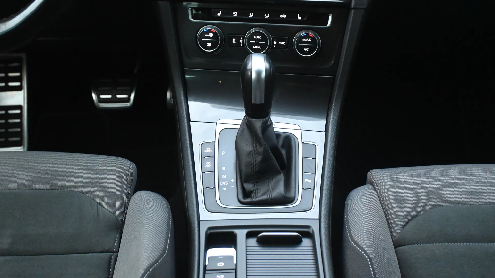 VW Golf VII Alltrack 2.0 TDI DSG 4Motion 2019 na sprzedaż - galeria zdjęć, zdjęcie 37 | AUTOTOJA Kraków