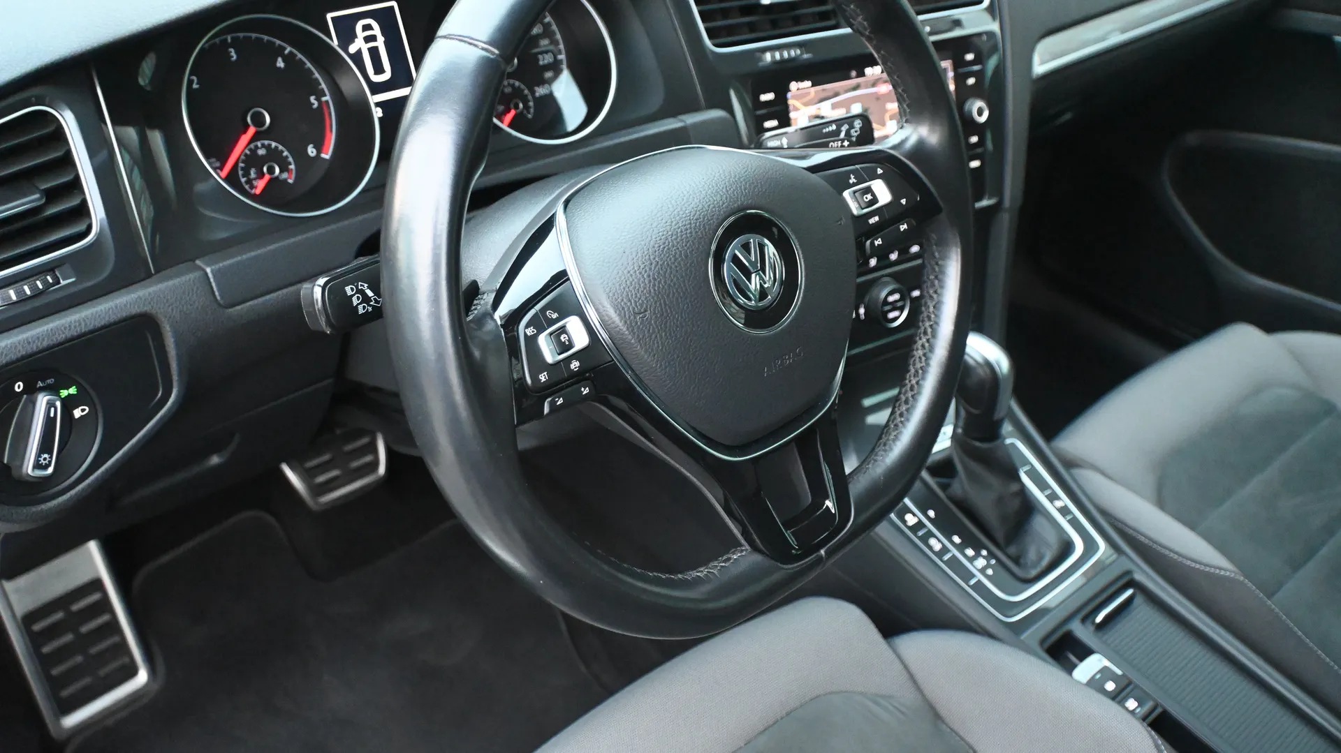 VW Golf VII Alltrack 2.0 TDI DSG 4Motion 2019 na sprzedaż - galeria zdjęć, zdjęcie 48 | AUTOTOJA Kraków