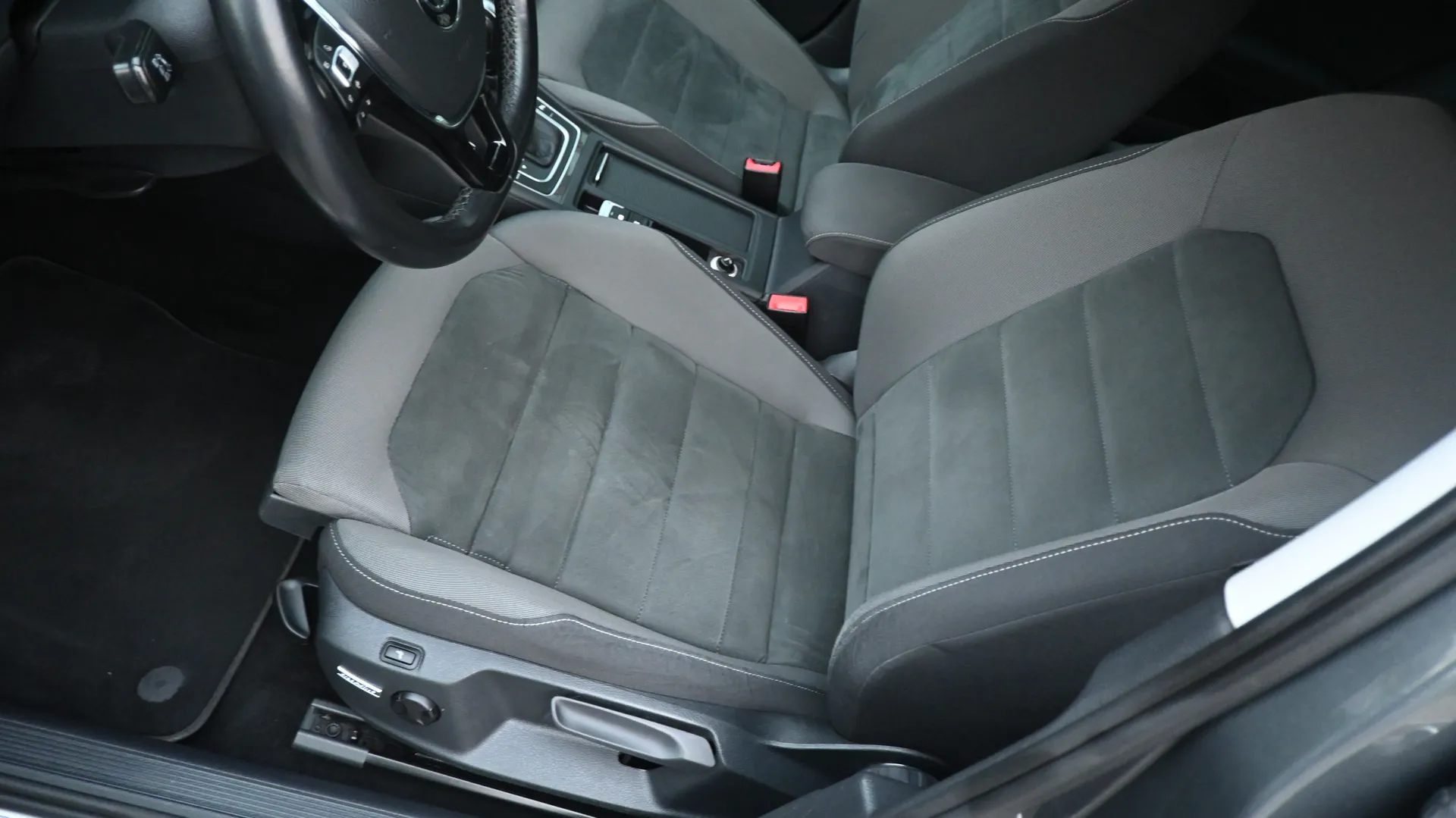 VW Golf VII Alltrack 2.0 TDI DSG 4Motion 2019 na sprzedaż - galeria zdjęć, zdjęcie 49 | AUTOTOJA Kraków